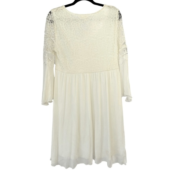 easel Dresses Easel Ivory Lace Bell Sleeve Babydoll Shift Dress